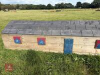110CM HIGH XC 'HOUSE' FENCE - 8