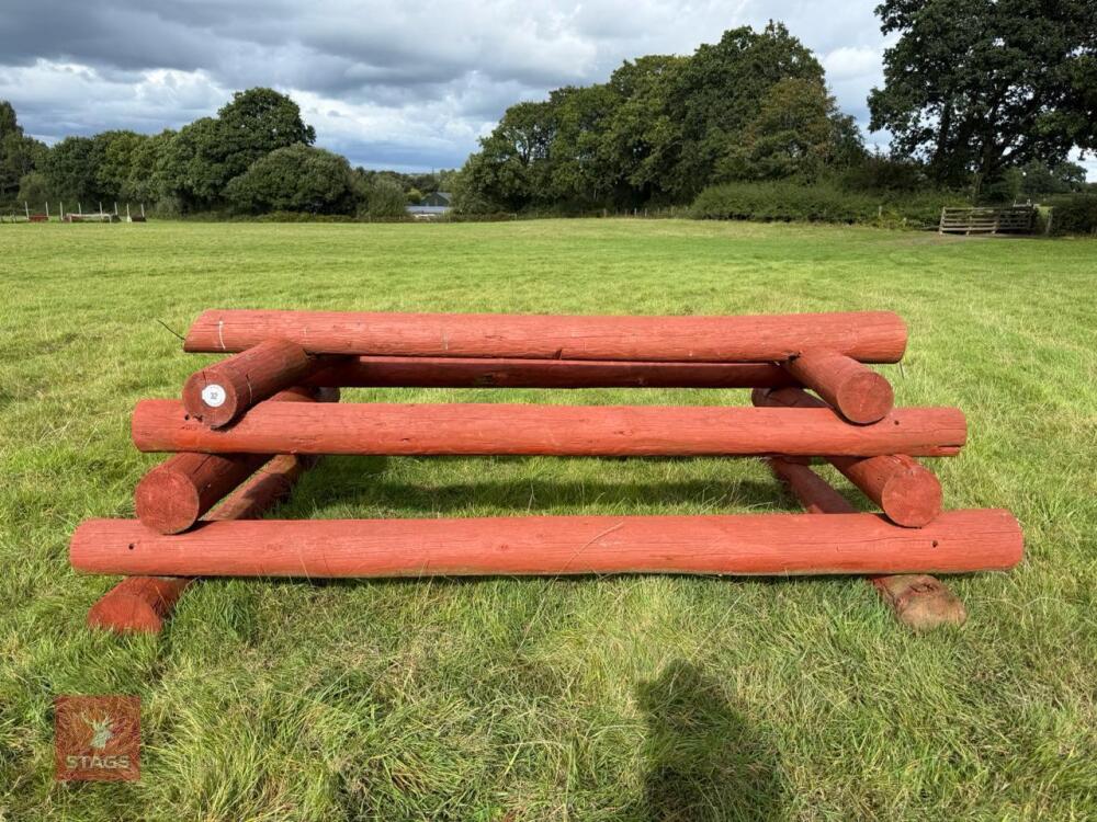 110CM HIGH XC 'TIGER TRAP' FENCE