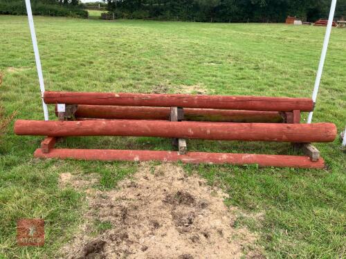 70CM HIGH XC 'TIGER TRAP' FENCE