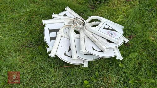 PLASTIC DRESSAGE MARKERS