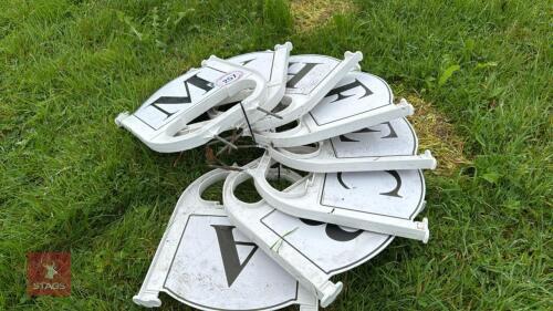 PLASTIC DRESSAGE MARKERS