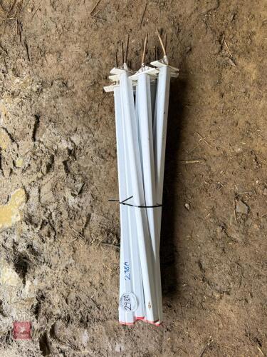 LANE MARKER POLES