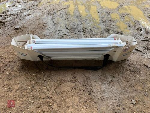 LANE MARKER POLES