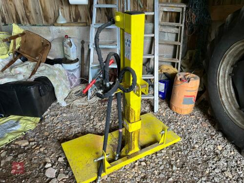 HYDRAULIC LOG SPLITTER