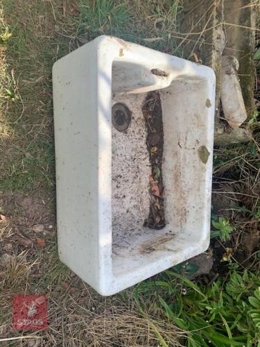 BELFAST/BUTLER SINK GARDEN PLANTER