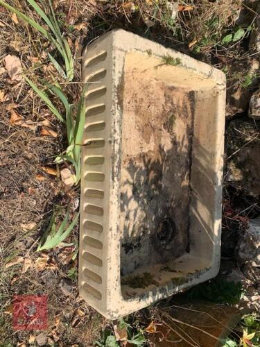 BELFAST/BUTLER SINK GARDEN PLANTER