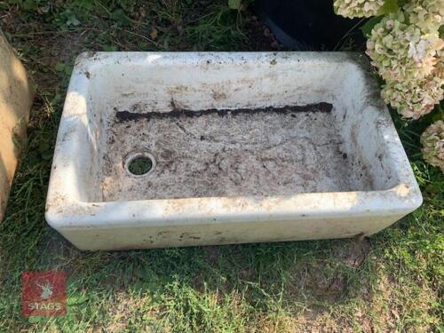BELFAST/BUTLER SINK GARDEN PLANTER