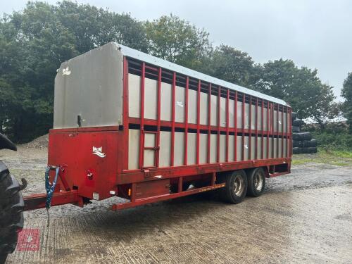 2014 MCM 24' LIVESTOCK TRAILER