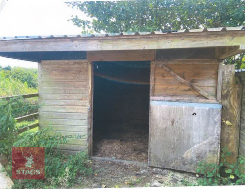 HORSE FIELD SHELTER