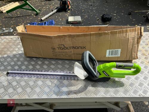 TOOLTRONIX BATTERY HEDGE TRIMMER