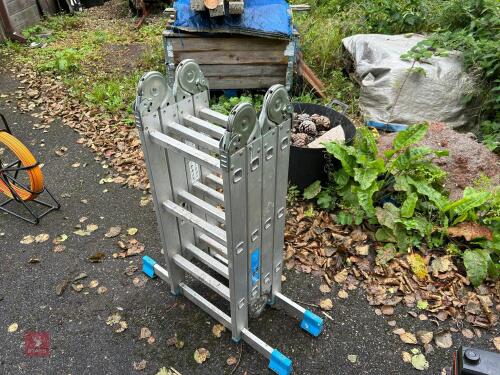 MACALLISTER FOLDING LADDER