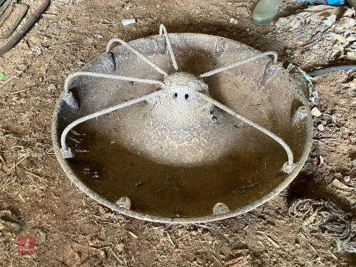 CAST PIG FEEDER
