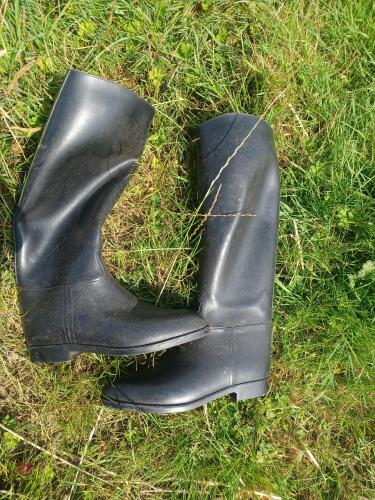 SIZE 7 RIDING BOOTS