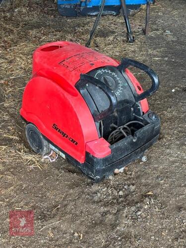 SNAP ON PRESSURE WASHER