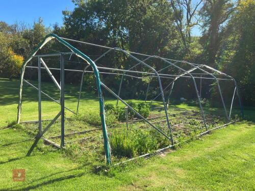 13' X 26' POLYTUNNEL (48)