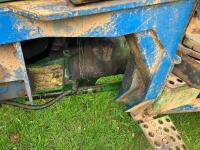 JOHN DEERE 1640 4WD TRACTOR (S/R) - 14