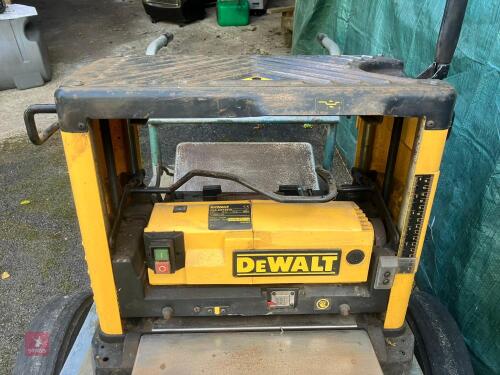 DEWALT DW733 PLANER/THICKNESSER