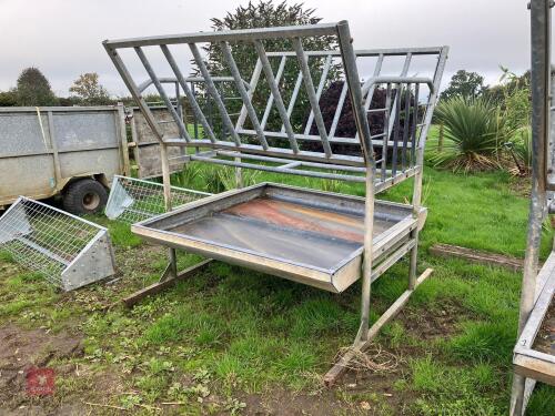 GALVANISED CRADLE BALE FEEDER (2)