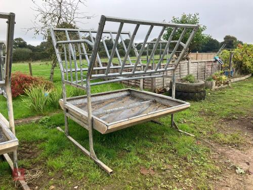 GALVANISED CRADLE BALE FEEDER (1)