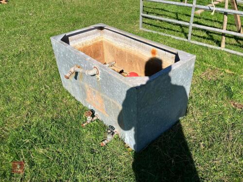 GALVANISED WATER HEADER TANK