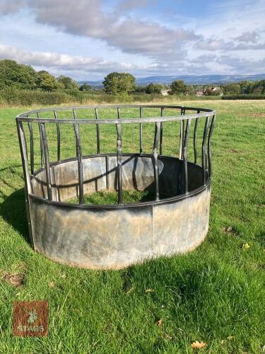 CATTLE ROUND FEEDER