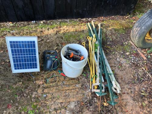 ELECTRIC FENCER & INSULATORS