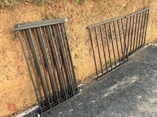 6 LENGTHS OF METAL GARDEN FENCING