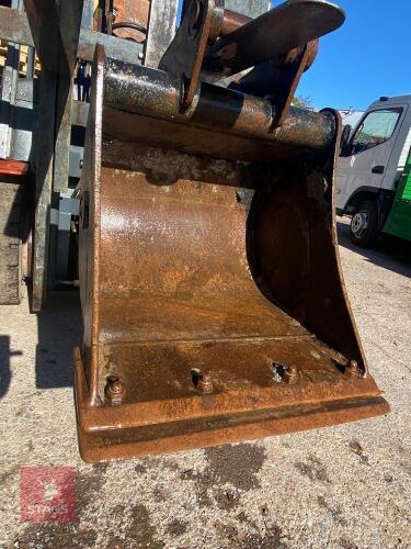 STRICKLAND DIGGER BUCKET