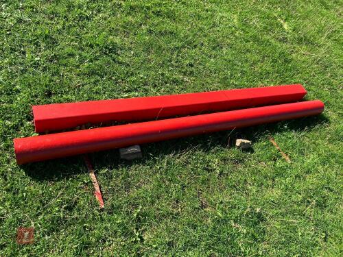 2 METAL GATE HANGING POSTS