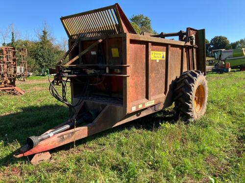 MARSHALL REAR DISCHARGE FYM SPREADER