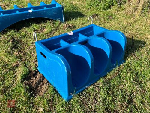 3 TEAT WYDALE CALF FEEDER (26)