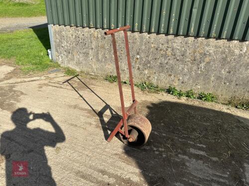 GARDEN ROLLER