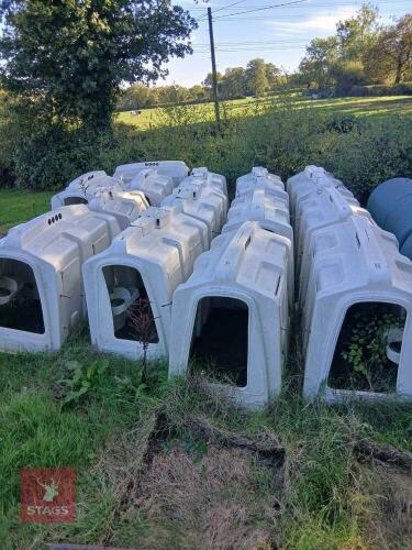 19 AGRI PLASTIC CALF HUTCHES