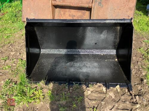 QUICKE NO.3 1.3 LOADER BUCKET