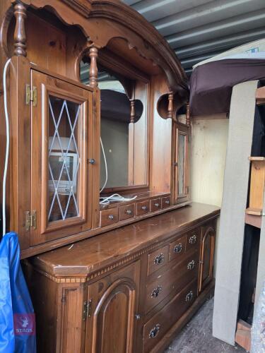 BENNINGTON AMERICAN PINE DRESSER