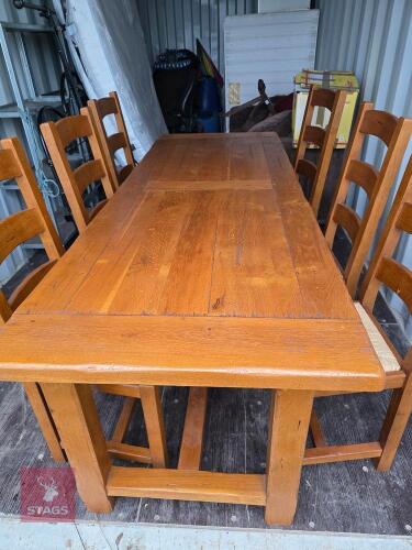 PLANKED OAK DINING TABLE & CHAIRS