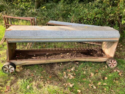RITCHIE 8' GALVANISED HAY RACK (1)