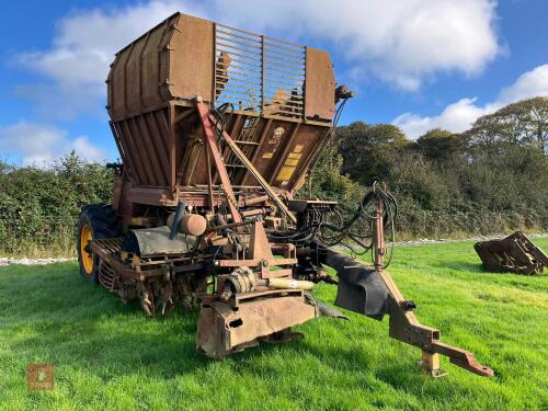 1992 420263 TIM FODDERBEET HARVESTER