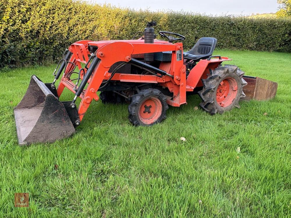 KUBOTA B1400 DT 4WD LOADER TRACTOR