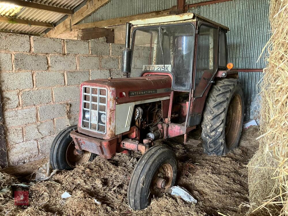 INTERNATIONAL 574 2WD TRACTOR