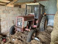 INTERNATIONAL 574 2WD TRACTOR - 2
