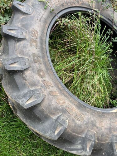 2 TRELLEBORG 520/70 R38 TYRES
