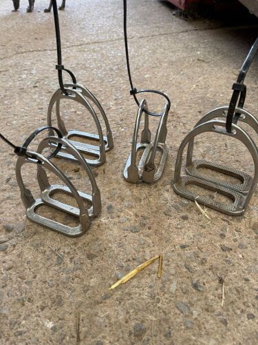 4 PAIRS OF STIRRUPS