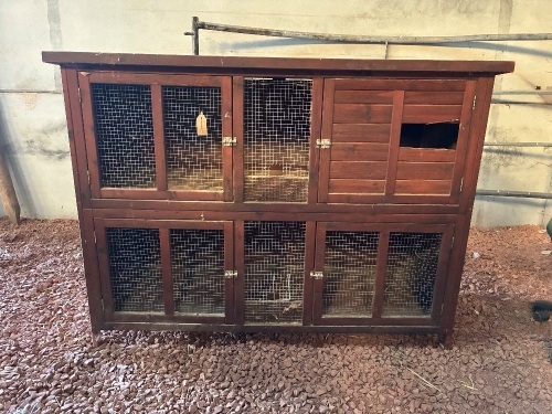 TWO TIERED SMALL MAMMAL HUTCH