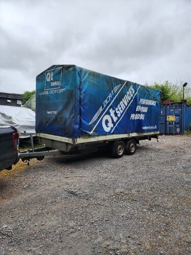 TWIN AXLE VEHICLE TRAILER