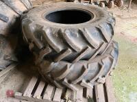 SET FRONT AND REAR TRACTOR TYRES - 9