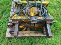 SANDERSON 3 POINT LINKAGE FORKLIFT - 12