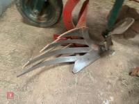 1997 VOGEL NOOT REVERSIBLE PLOUGH - 11