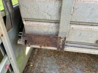 IFOR WILLIAMS TWIN AXLE LIVESTOCK TRAILER - 27