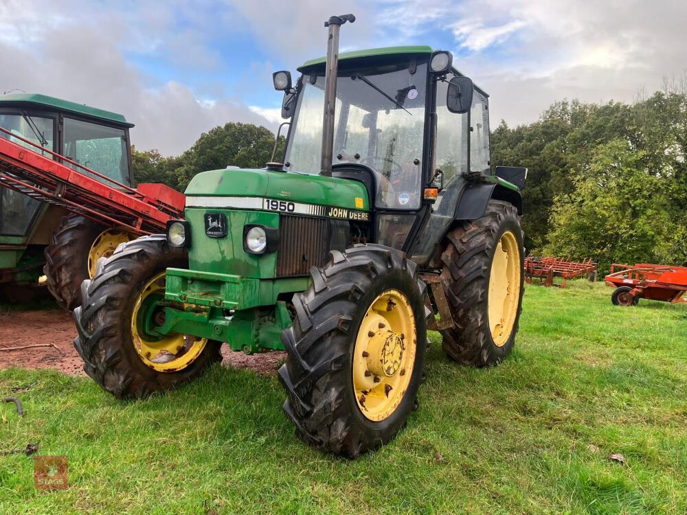 1992 JOHN DEERE 1950 4WD TRACTOR